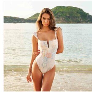 WET Niomie One-Piece Swimsuit in Reflection - L